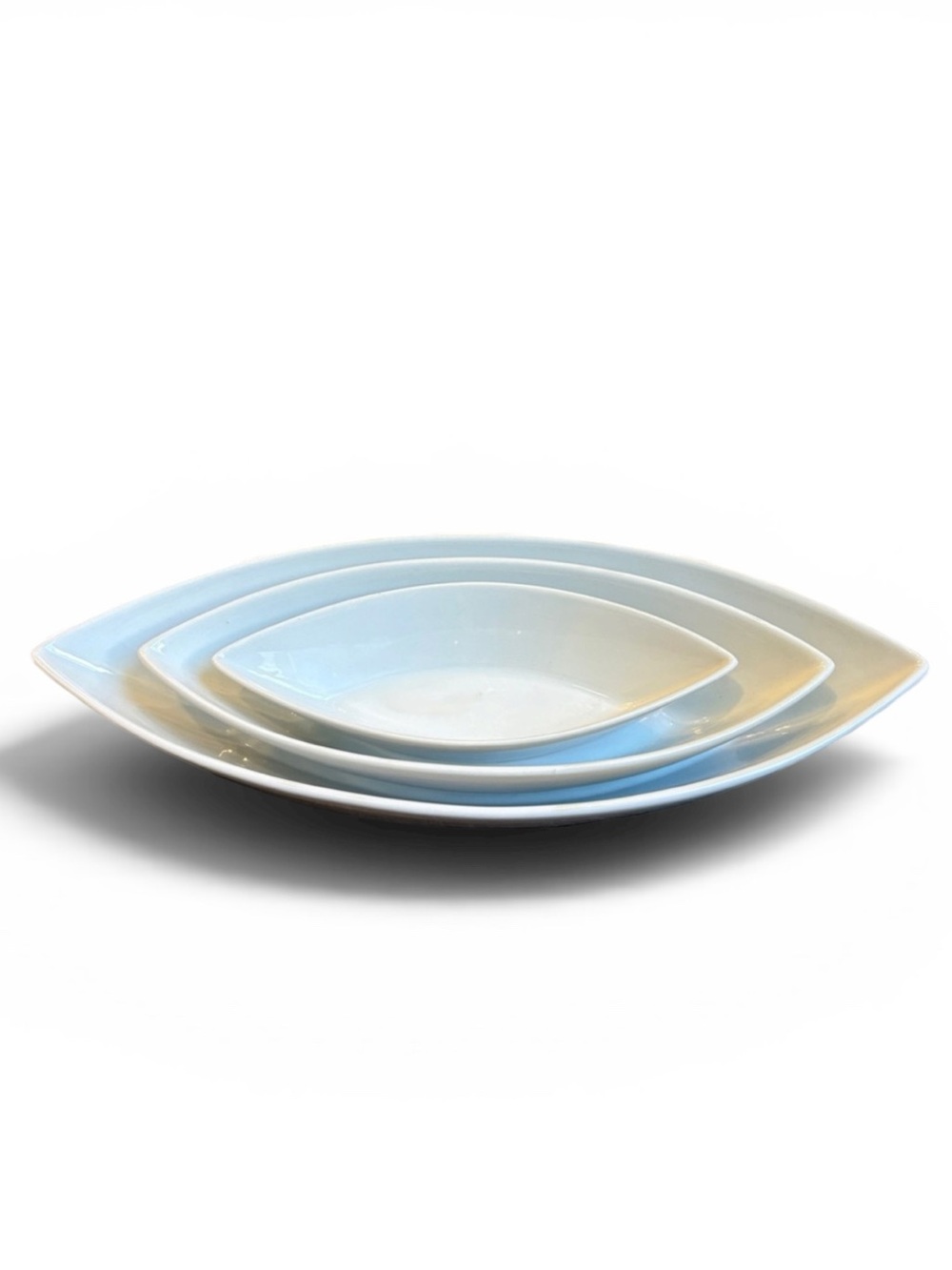 Sur La Table Pointed Oval Nesting Bowls Serving Bowls White Ceramic